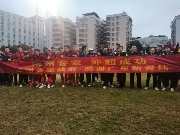精品久久久av